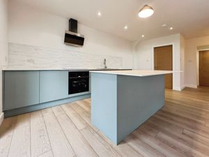 Photo 22- click for photo gallery